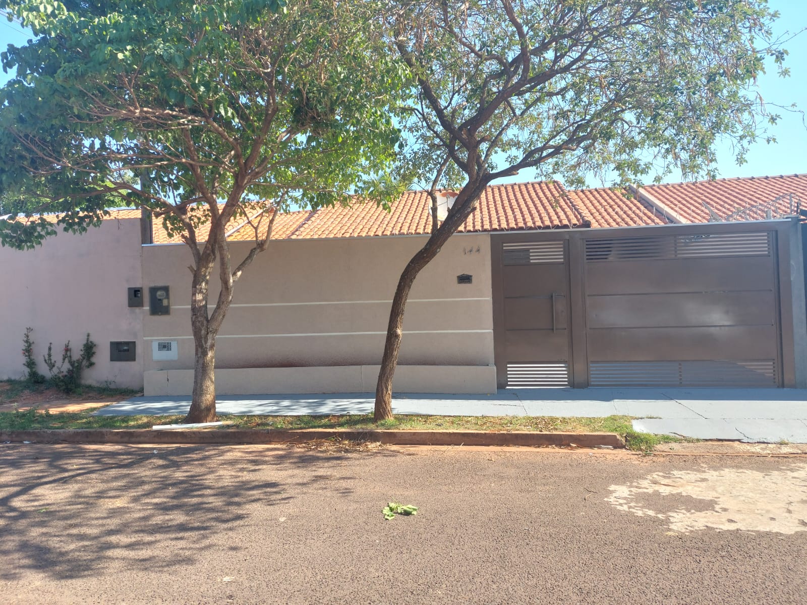 Casa para alugar no Residencial Oiti, Campo Grande — 2 quartos